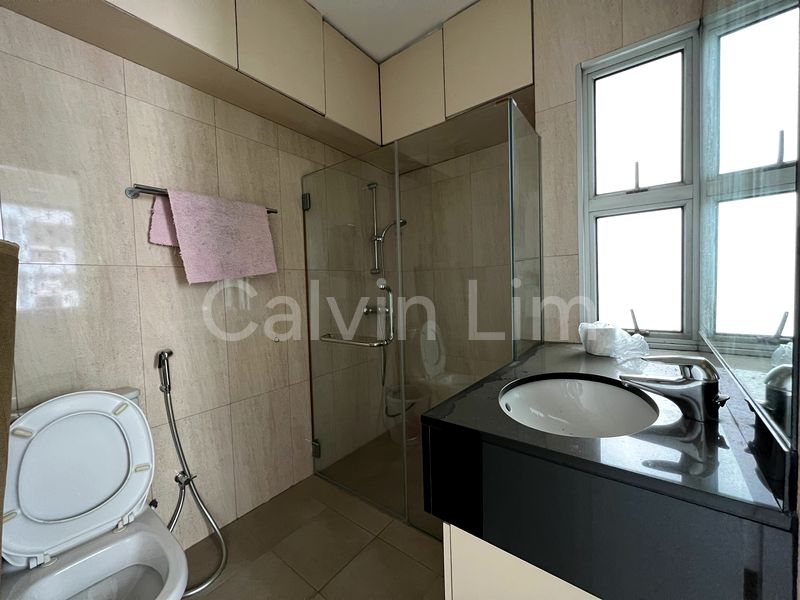 4 Bed Condo for Rent in  Mandalay Towers - Image 4